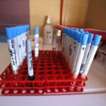 Laboratorium mikrobiologiczne w Świętokrzyskim Centrum Matki i Noworodka na ul. Prostej / Marzena Mąkosa / Radio Kielce