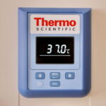 Laboratorium mikrobiologiczne w Świętokrzyskim Centrum Matki i Noworodka na ul. Prostej / Marzena Mąkosa / Radio Kielce