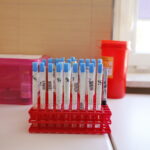 Laboratorium mikrobiologiczne w Świętokrzyskim Centrum Matki i Noworodka na ul. Prostej / Marzena Mąkosa / Radio Kielce