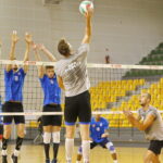 Sparing kieleckiej drużyny siatkarzy KPS Kielce z KPS Siedlce w Hali Legionów / Marzena Mąkosa / Radio Kielce