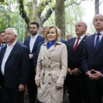 Konwencja PiS. Na zdjęciu (od lewej): poseł Krzysztof Lipiec, posłanka Anna Krupka i Tomasz Dulny - kandydat PiS na burmistrza Chęcin  / Marzena Mąkosa / Radio Kielce