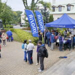 Rajd po Kielcach z biskupem Marianem Florczykiem / Marzena Mąkosa / Radio Kielce