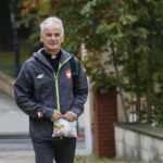 Rajd po Kielcach z biskupem Marianem Florczykiem. Biskup Marian Florczyk / Marzena Mąkosa / Radio Kielce