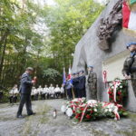 Uroczystości przed pomnikiem straceń w lesie na kieleckim Stadionie / Marzena Mąkosa / Radio Kielce