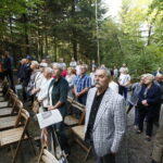 Uroczystości przed pomnikiem straceń w lesie na kieleckim Stadionie / Marzena Mąkosa / Radio Kielce