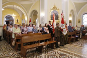 Msza święta odprawiona w kościele garnizonowym w Kielcach w intencji pomordowanych na Wschodzie / Marzena Mąkosa / Radio Kielce