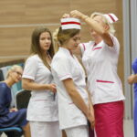 "Czepkowanie" studentów pielęgniarstwa i położnictwa na UJK / Marzena Mąkosa / Radio Kielce