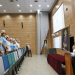 "Czepkowanie" studentów pielęgniarstwa i położnictwa na UJK / Marzena Mąkosa / Radio Kielce