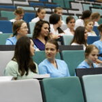 "Czepkowanie" studentów pielęgniarstwa i położnictwa na UJK / Marzena Mąkosa / Radio Kielce