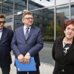 Konferencja Kukiz'15.  Na zdjęciu (od lewej): Marek Ciuraszkiewicz, Wojciech Furmanek i Zofia Kruk / Marzena Mąkosa / Radio Kielce