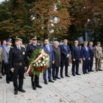 Uroczystości przed Pomnikiem Armii Krajowej na Skwerze Żeromskiego / Marzena Mąkosa / Radio Kielce