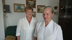 Od lewej: Mirosława Banaś i Grażyna Kaczmarska - córki Marii Sowiar-Chodnikiewicz, Sprawiedliwej Wśród Narodów Świata / arch. prywatne