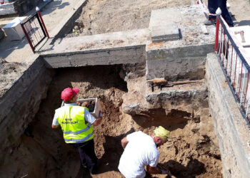 Nieśmiertelnik znaleziony w Grabowcu w czasie ekshumacji / Dariusz Kaszuba