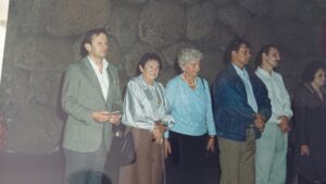 Uroczystość wręczenia odznaczenia Sprawiedliwego Wśród Narodów Świata, Jerozolima, 1989, druga od lewej: Hana Szlomi / arch. prywatne