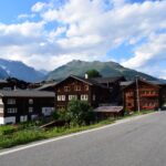 Rowerem przez Szwajcarię / K. Cybulska, B. Pasik, M. Domagalski i A. Małkiewicz