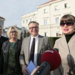 Konferencja stowarzyszenia Kukiz'15. Od lewej: Marcin Byszewski, Urszula Oettingen, Piotr Gołacki, Magdalena Fogiel-Litwinek / Mateusz Kaczmarczyk / Radio Kielce