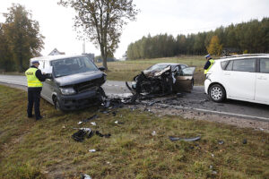 Wypadek w Skorzeszycach / Jarosław Kubalski / Radio Kielce