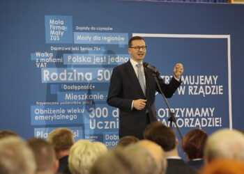 Wizyta premiera Mateusza Morawieckiego w Ostrowcu Świętokrzyskim / Marzena Mąkosa / Radio Kielce