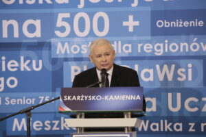 Skarżysko. Wizyta Jarosława Kaczyńskiego. Na zdjęciu: Jarosław Kaczyński - prezes PiS / Marzena Mąkosa / Radio Kielce