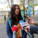 I Półmaraton Leśny w Ostrowcu Świętokrzyskim. Anna Bober, prezes Ostrowieckiego Stowarzyszenia Biegaczy Ostrobiec / Emilia Sitarska / Radio Kielce