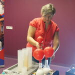 Festyn zorganizowany przez Energetyczne Centrum Nauki KPT w Zespole Szkół Katolickich im. św. Stanisława Kostki / Wiktor Dziarmaga / Radio Kielce