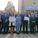 Na zdjęciu (w pierwszym rzędzie, od lewej): Józef Cepil - dyrektor Świętokrzyskiego Oddziału Regionalnego ARiMR, kandydat PiS do sejmiku województwa, Grzegorz Jankowski -  kierownik biura powiatowego ARiMR w Busku-Zdroju, kandydat PiS do Rady Powiatu, Maciej Gawin – radny Rady Miejskiej w Busku-Zdroju, kandydat PiS do sejmiku województwa, Beata Durnaś – dyrektor SP w Siesławicach, Agata Wojtyszek – wojewoda świętokrzyski, Grzegorz Lasak – dyrektor ZOZ w Busku-Zdroju, Jan Bartosik - pełnomocnik PiS w powiecie buskim, kandydat tej partii do Rady Powiatu, Janina Krzypkowska – kandydatka PiS do sejmiku województwa, Elżbieta Kwiecień-Ząbek, kierownik biura powiatowego ARiMR w Pińczowie, kandydatka PiS do sejmiku województwa; w drugim rzędzie (od lewej): Michał Grudziński – kandydat PiS do Rady Miejskiej w Stopnicy, Paweł Sarna – kandydat PiS do Rady Powiatu, Kamil Piotrowski – kandydat PiS do Rady Powiatu, Rafał Wiśniewski, Grzegorz Cepil – kandydat PiS na wójta Nowego Korczyna, Joanna Majcherczak – kandydatka PiS do Rady Powiatu / Kamil Włosowicz / Radio Kielce