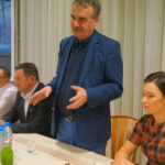 Spotkanie prezydenta Kielc Wojciecha Lubawskiego i kandydatów na radnych z Porozumienia Samorządowego Wojciech Lubawski z mieszkańcami osiedla Świętokrzyskie. Od lewej: Mariusz Wierzbicki, Jan Gierada, Wojciech Lubawski - prezydent Kielc, Sylwia Cedro-Kaczmarczyk / Wiktor Dziarmaga / Radio Kielce