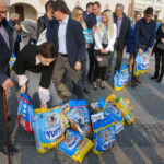 Zbiórka żywności dla zwierząt ze schroniska w Dyminach / Wiktor Dziarmaga / Radio Kielce