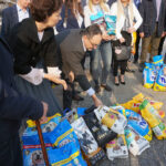 Zbiórka żywności dla zwierząt ze schroniska w Dyminach / Wiktor Dziarmaga / Radio Kielce