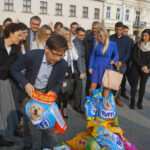 Zbiórka żywności dla zwierząt ze schroniska w Dyminach / Wiktor Dziarmaga / Radio Kielce