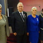 Złote gody. Mirosława i Bogusław Molenda odbierają medale za długoletnie pożycie małżeńskie . Na zdjęciu od lewej: Urszula Wojtasik - Kaczmarek - przewodnicząca rady gminy,  Bogusław i Mirosława Molenda oraz Monika Bolewska - wójt gminy Nagłowice / Ewa Pociejowska - Gawęda / Radio Kielce