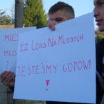 Marsz ulicami Sędziszowa zorganizowany przez Stowarzyszenie Kukiz'15 / Ewa Pociejowska-Gawęda / Radio Kielce