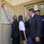 Święta Katarzyna. Odsłonięcie tablicy upamiętniającej pobyt oddziału Józefa Piłsudskiego / Marcin Różyc / Radio Kielce