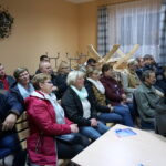 Spotkanie kandydata PiS na burmistrza Małogoszcza Michała Molendy z mieszkańcami miejscowości Karsznice / Michał Kita / Radio Kielce