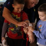 "Bezpiecznie ze strażą miejską" w Przedszkolu Samorządowym nr 43 / Mateusz Kaczmarczyk / Radio Kielce