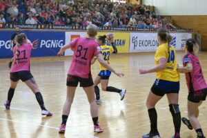 6. kolejka PGNiG Superligi piłkarek ręcznych: Korona Handball Kielce - Arka Gdynia / Kamil Król / Radio Kielce