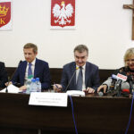 Od lewej: Tadeusz Sayor, Dominik Kraska - dyrektor Centrum Kształcenia Praktycznego, Wojciech Lubawski - prezydent Kielce i Anna Bartel - prezes Anna Bud / Jarosław Kubalski / Radio Kielce