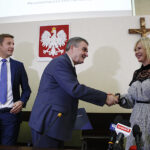 Od lewej: Dominik Kraska - dyrektor Centrum Kształcenia Praktycznego, Wojciech Lubawski - prezydent Kielc i Anna Bartel - prezes Anna Bud / Jarosław Kubalski / Radio Kielce