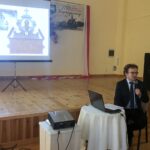 Konferencja naukowa „Siedem i pół wieku Koprzywnicy”. Wykład dr hab Tomisława Giergiela z UMCS w Lublinie / Grażyna Szlęzak-Wójcik / Radio Kielce