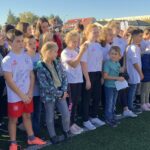 Anita Włodarczyk, dwukrotna złota medalistka igrzysk olimpijskich i trzykrotna mistrzyni świata w rzucie młotem poprowadziła w szkole podstawowej w Połańcu lekcję wychowania fizycznego / Grażyna Szlęzak-Wójcik / Radio Kielce