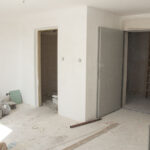 Prace przy budowie nowych mieszkań socjalnych w budynku przy ul. Bohaterów Warszawy dobiegają końca / Marta Gajda