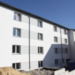 Prace przy budowie nowych mieszkań socjalnych w budynku przy ul. Bohaterów Warszawy dobiegają końca / Marta Gajda