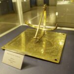 23.03.2016 Jędrzejów. Muzeum im. Przypkowskich. Ekspozycja zegarów słonecznych. / Jarosław Kubalski / Radio Kielce