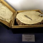 23.03.2016 Jędrzejów. Muzeum im. Przypkowskich. Ekspozycja zegarów słonecznych. / Jarosław Kubalski / Radio Kielce