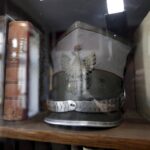 23.03.2016 Jędrzejów. Muzeum im. Przypkowskich. Gabinet lekarski. Czapka ułańska kawalerii Legionów Polskich podarowana Zofii Przypkowskiej przez  Władysława Belinę-Prażmowskiego. / Jarosław Kubalski / Radio Kielce