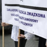 04.07.2017 Kielce. Protest pielęgniarek przed ŚCO. / Jarosław Kubalski / Radio Kielce