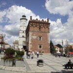 16.07.2017 Sandomierz. Rynek. Turyści. / Jarosław Kubalski / Radio Kielce