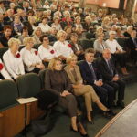 09.10.2018 Kielce. Inauguracja 4 roku działalności Uniwersytetu III Wieku "Ponad czasem". W pierwszym rzędzie od prawej: Jerzy Pyrek, doradca marszałka ds. seniorów, Krzysztof Słoń – senator PiS, Renata Janik, doradca wicepremiera Jarosława Gowina / Jarosław Kubalski / Radio Kielce