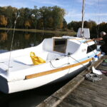 09.10.2018 Kielce. Zalew. Żaglówka, którą MOPR kupił seniorom. W modernizacje łodzi zaangażowani byli seniorzy z Klubu przy ul. św. Stanisława Kostki / Jarosław Kubalski / Radio Kielce