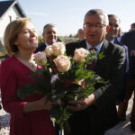 12.10.2018 Bilcza. Wizyta ministra infrastruktury Andrzeja Adamczyka. Poseł Anna Krupka i minister Andrzej Adamczyk / Jarosław Kubalski / Radio Kielce